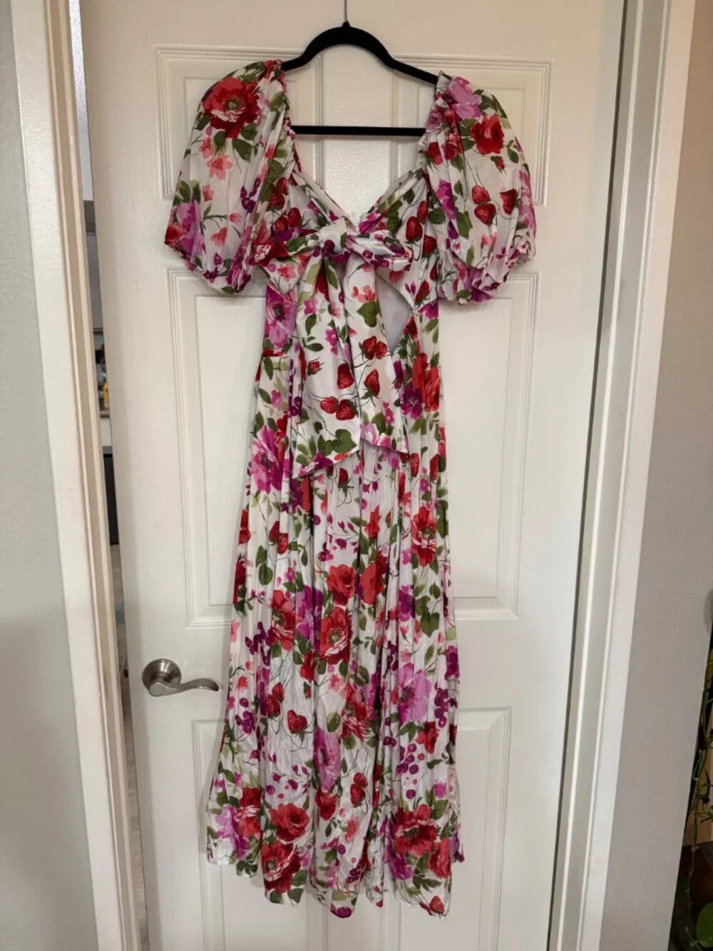 Abercrombie Hardware Drama Puff Sleeve Dress In White and Pink Floral